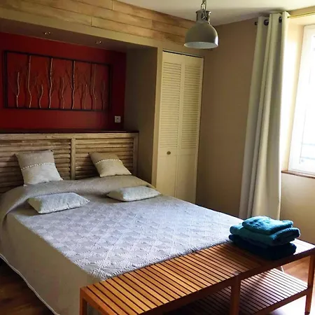 La Dorepontaise D'hotes Homestay *
